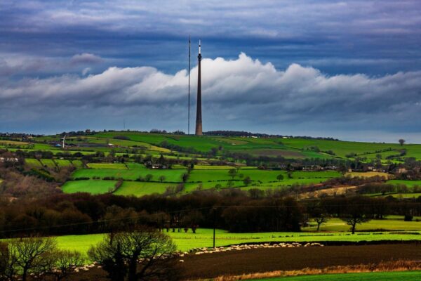 Emley Moor transmission tower 